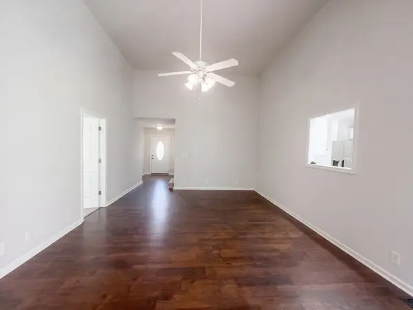 3148 Brook Hill Dr, Clarksville, TN 37042