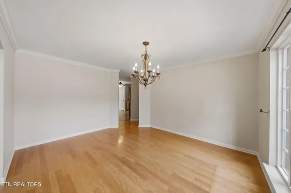 1721 Bombay Lane, Knoxville, TN 37932