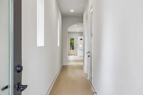1809A Manchester Ave, Nashville, TN 37218