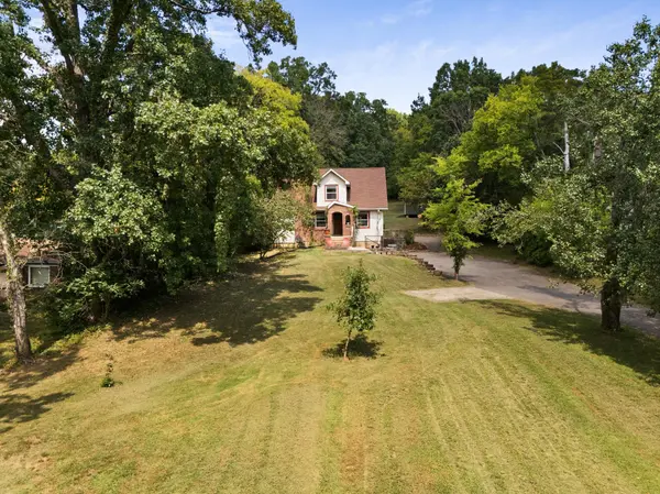 910 Due West Ave #N, Madison, TN 37115