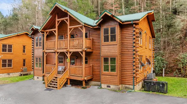 315 Caney Creek Road, Pigeon Forge, TN 37863