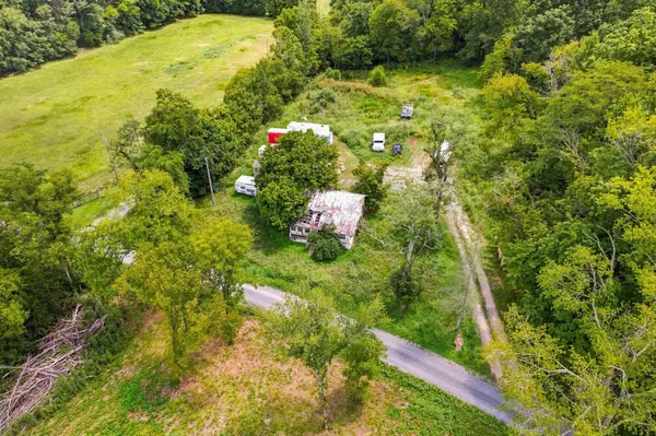 5056 Claiborne Ln, Hartsville, TN 37074