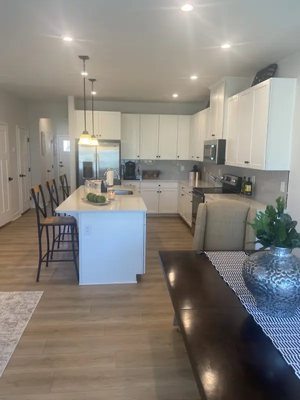 211 Pryor Dr, Gallatin, TN 37066