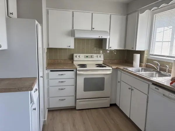 1808 E SHARP Ave, Spokane, WA 99202