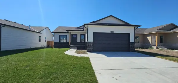 5043 N Toben Dr, Bel Aire, KS 67226