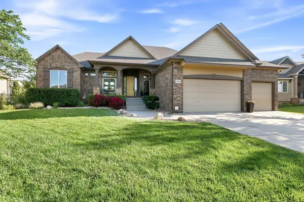1938 N Split Rail Ct,  Wichita,  KS 67230