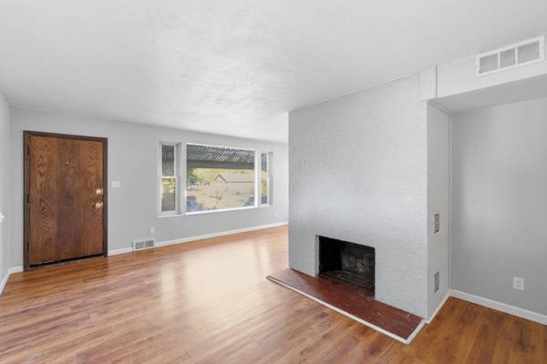 1568 N Harvard Ave, Wichita, KS 67208