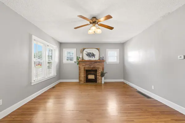238 S Richmond Ave, Wichita, KS 67213