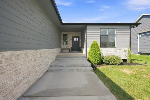5885 N Saint Paul Ct, Wichita, KS 67204