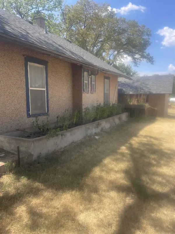 401 N Blaine, Attica, KS 67009