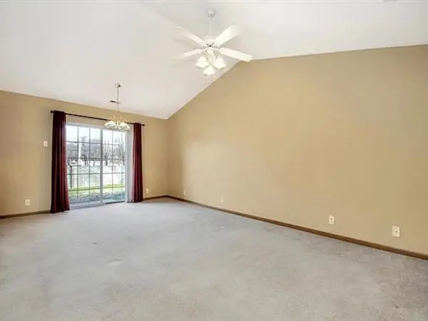 616 Autumn Ridge Ct, Andover, KS 67002
