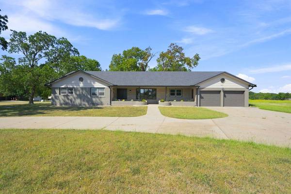 1611 N Rock, Mulvane, KS 67110