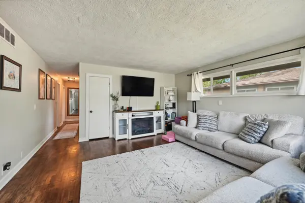 712 Ralph, Salina, KS 67401