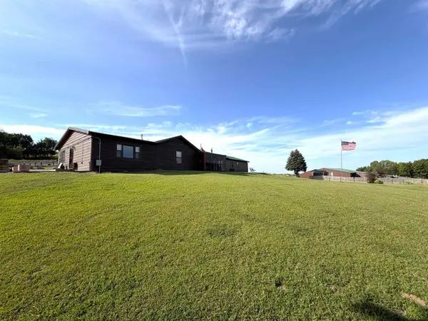 13325 Brush Creek Road, Westmoreland, KS 66549