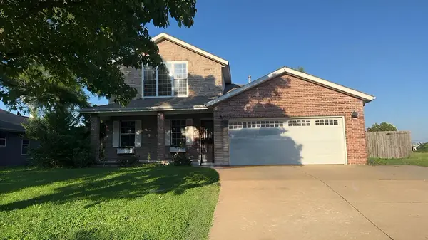 204 N Maplecrest DR, Nixa, MO 65714