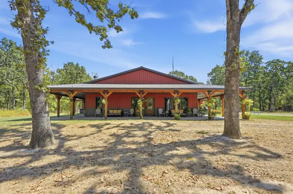 8309 Nighthawk RD, Neosho, MO 64850