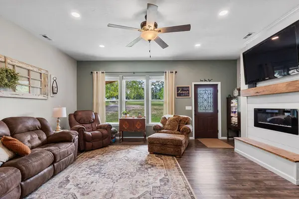 10589 State Highway O, Ava, MO 65608