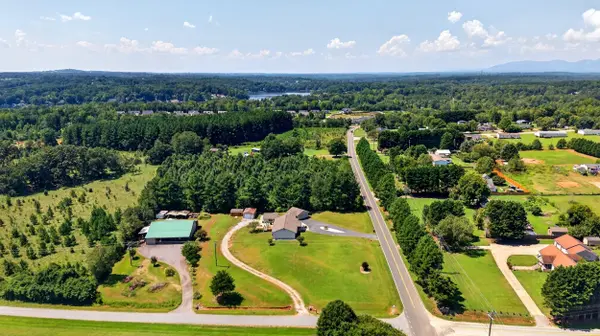 1380 Foster RD, Inman, SC 29349
