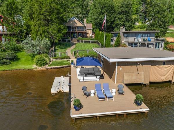 1522 W Lakeshore DR, Landrum, SC 29356