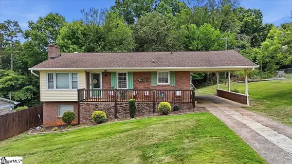 1207 Elmore ST, Gaffney, SC 29340