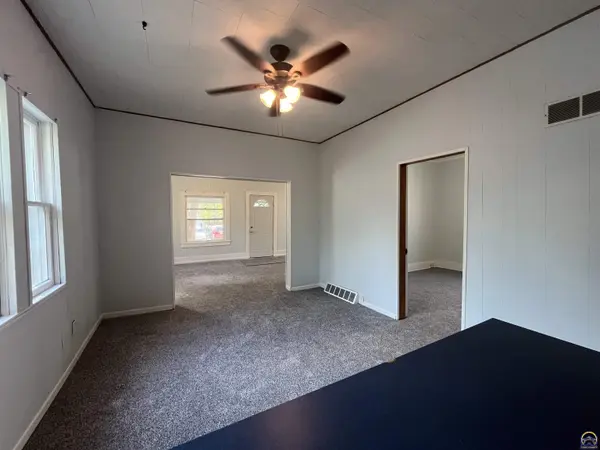 916 Lawrence ST, Emporia, KS 66801