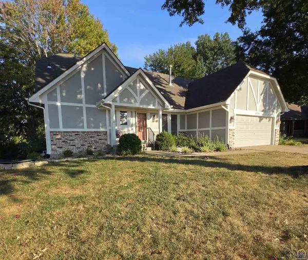 4428 SW Colly Creek DR, Topeka, KS 66610