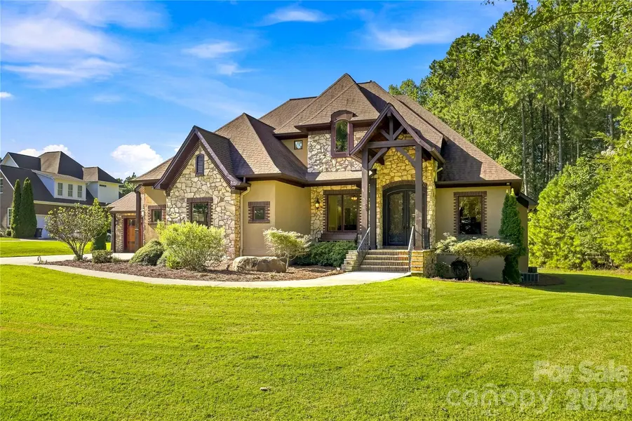 108 Washam RD, Mooresville, NC 28117