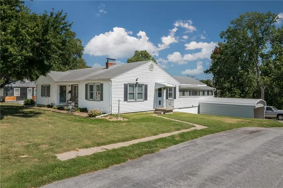 1309 S 35 ST, St Joseph, MO 64507