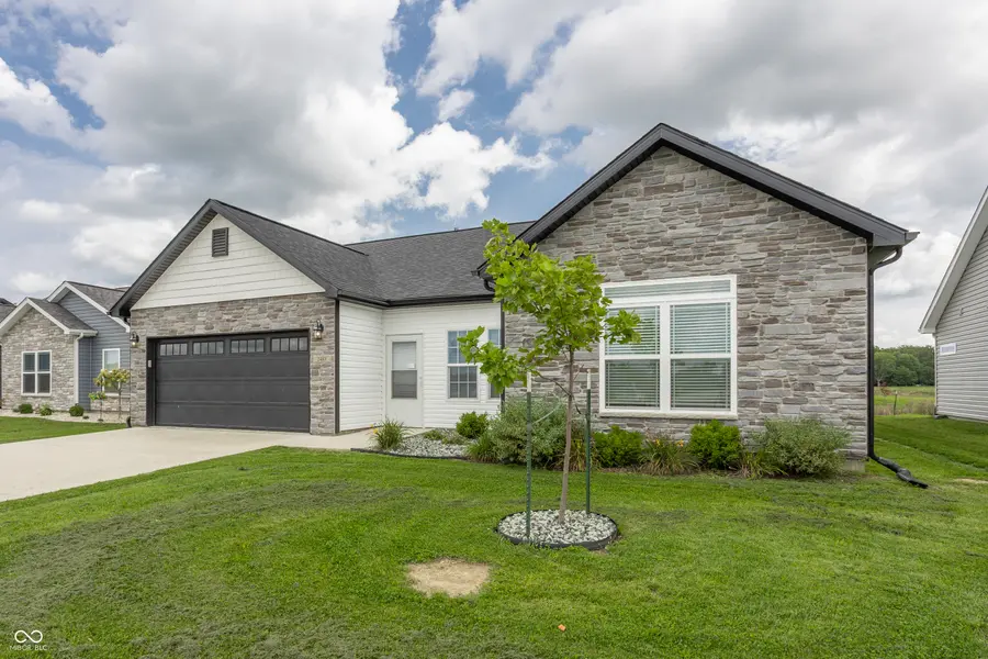 2483 Fiona DR, Kokomo, IN 46902