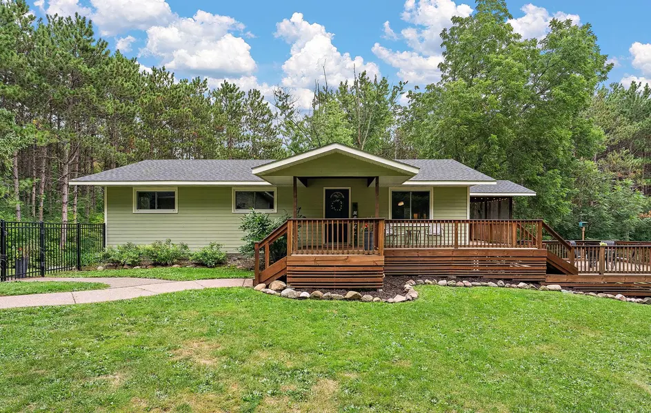 657 Perch Lake RD, Hudson, WI 54016