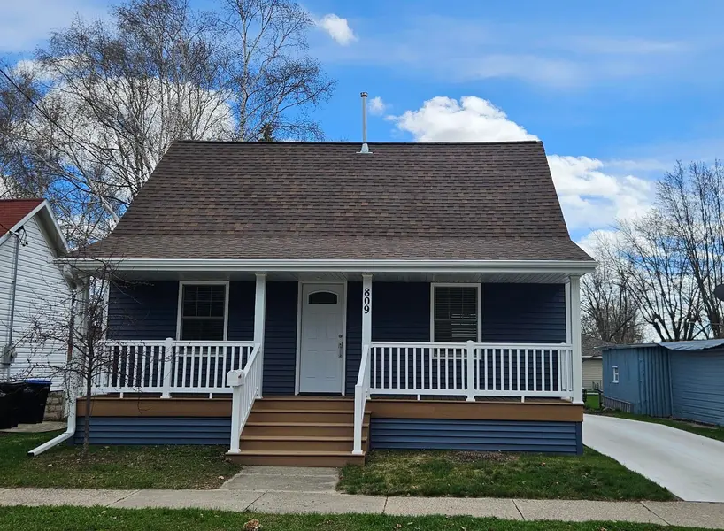 809 QUINCY ST, Sturgeon Bay, WI 54235