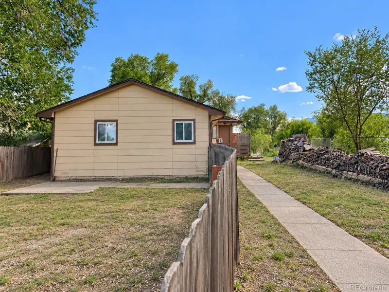 843 E Vermijo AVE, Colorado Springs, CO 80903