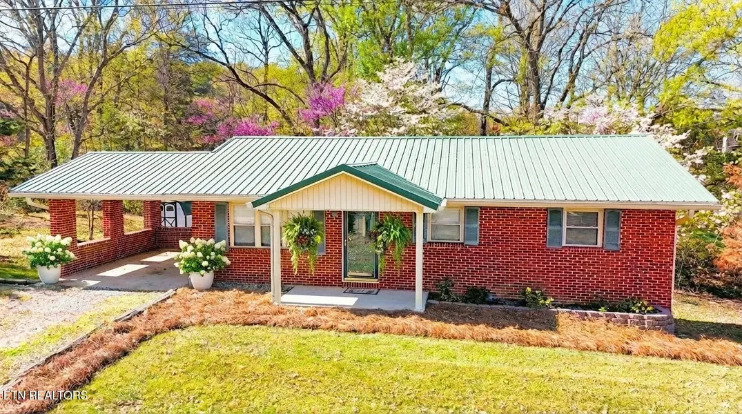 35 McDonald Rd, Midway, TN 37809