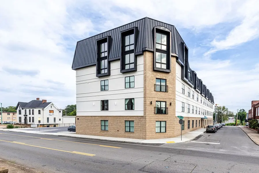 518 Madison St #106, Clarksville, TN 37040