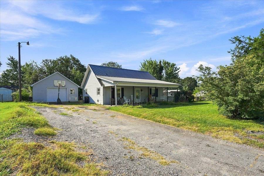 1051 Ezell RD, Chesnee, SC 29323