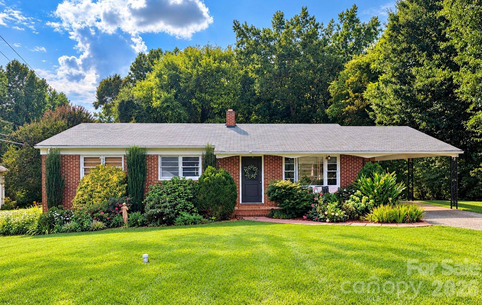 561 Forest Way DR, Fort Mill, SC 29715