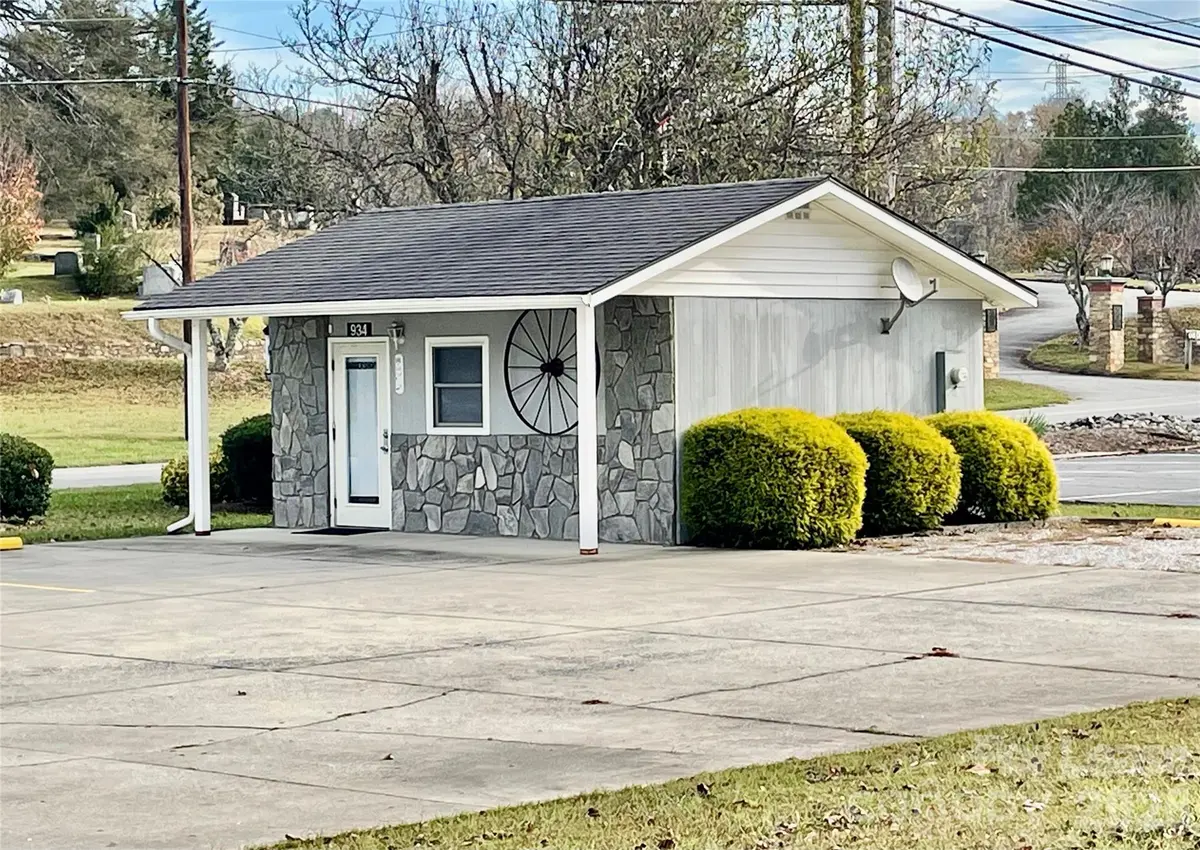 934 Rutherford RD, Marion, NC 28752
