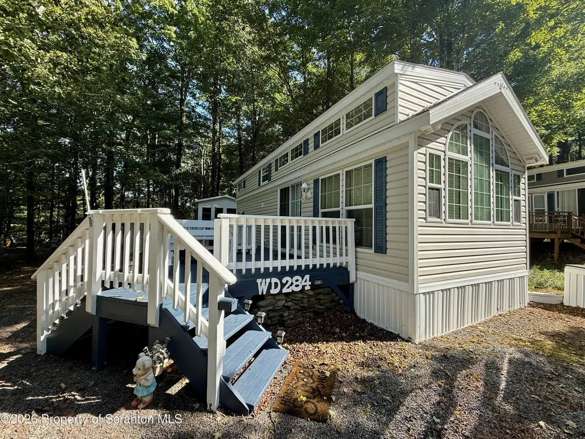 284 Tamarack TRL, Covington Twp, PA 18424