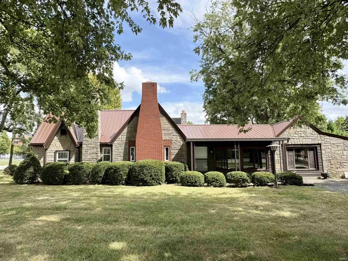 3300 S Walnut ST, Muncie, IN 47302