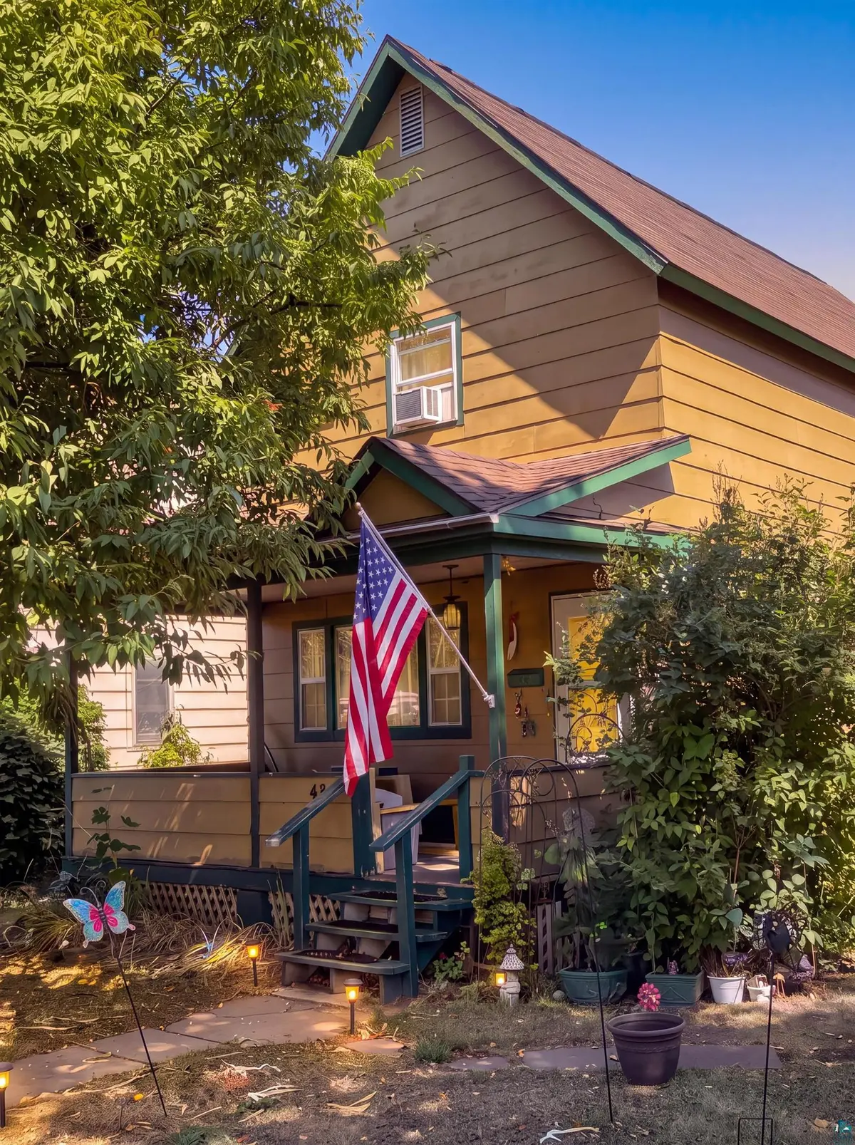 420 Beaser Ave, Ashland, WI 54806