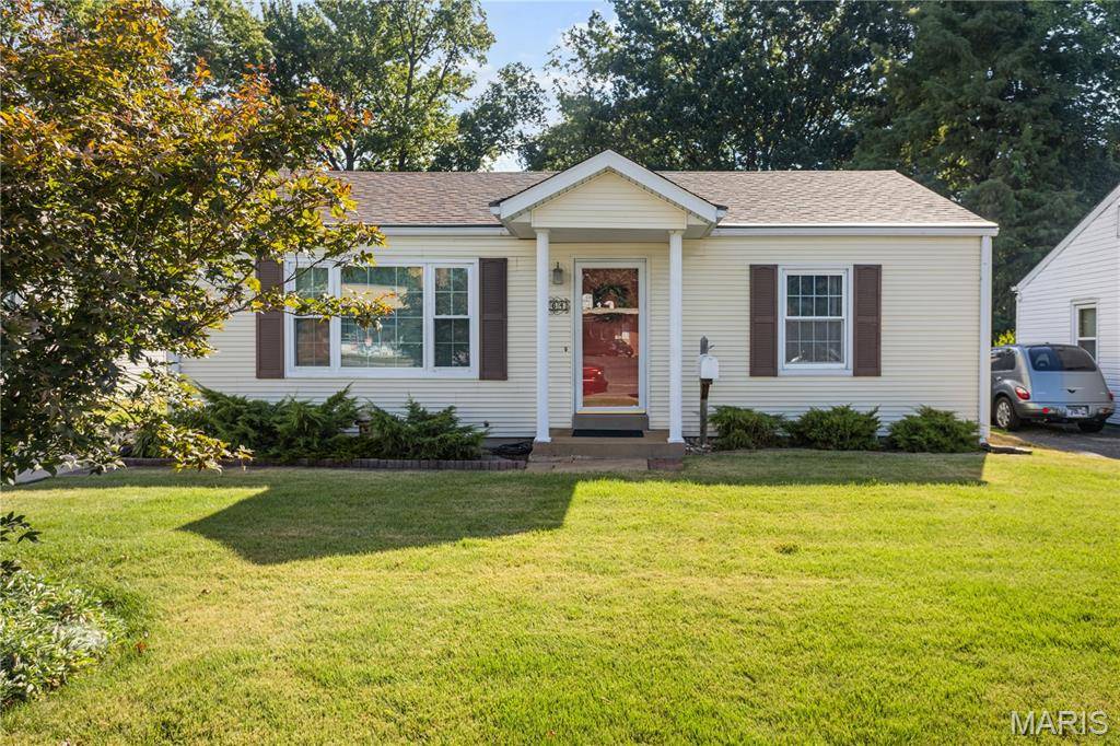 164 Graham RD, Florissant, MO 63031