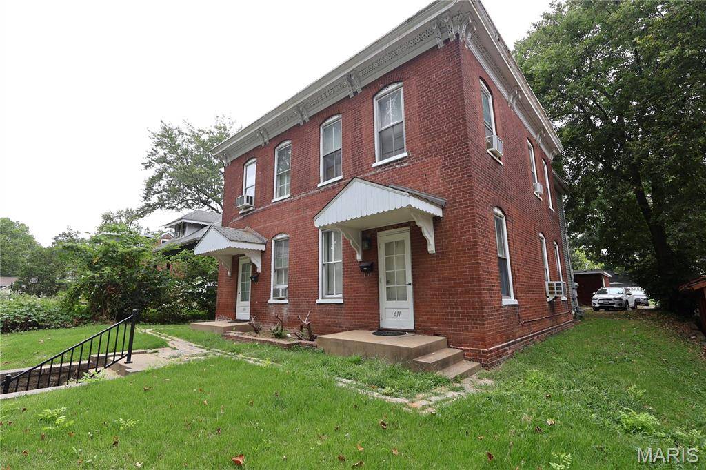 609 E C ST, Belleville, IL 62220