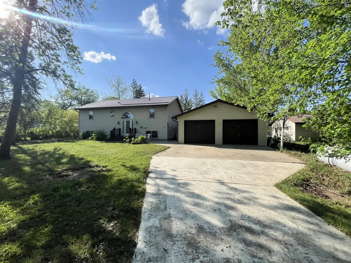29251 Ashby Estates RD E, Ashby, MN 56309