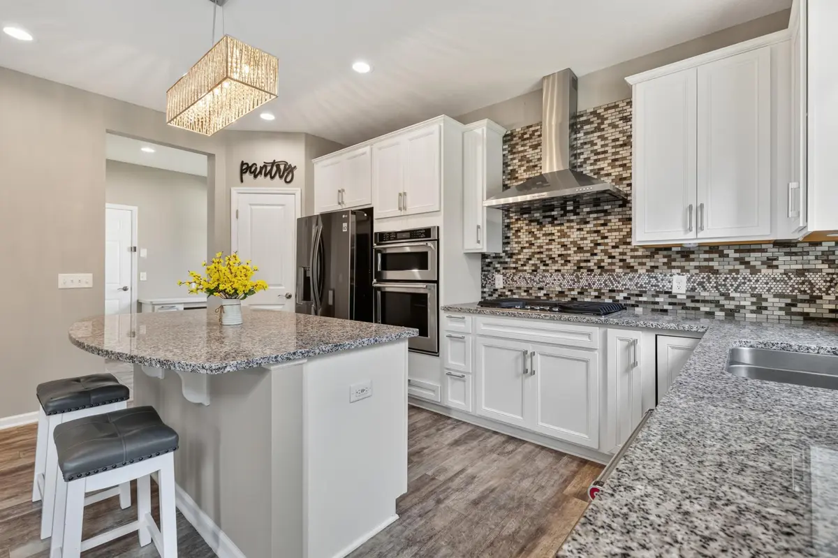 524 Aidan CV, Eagan, MN 55123