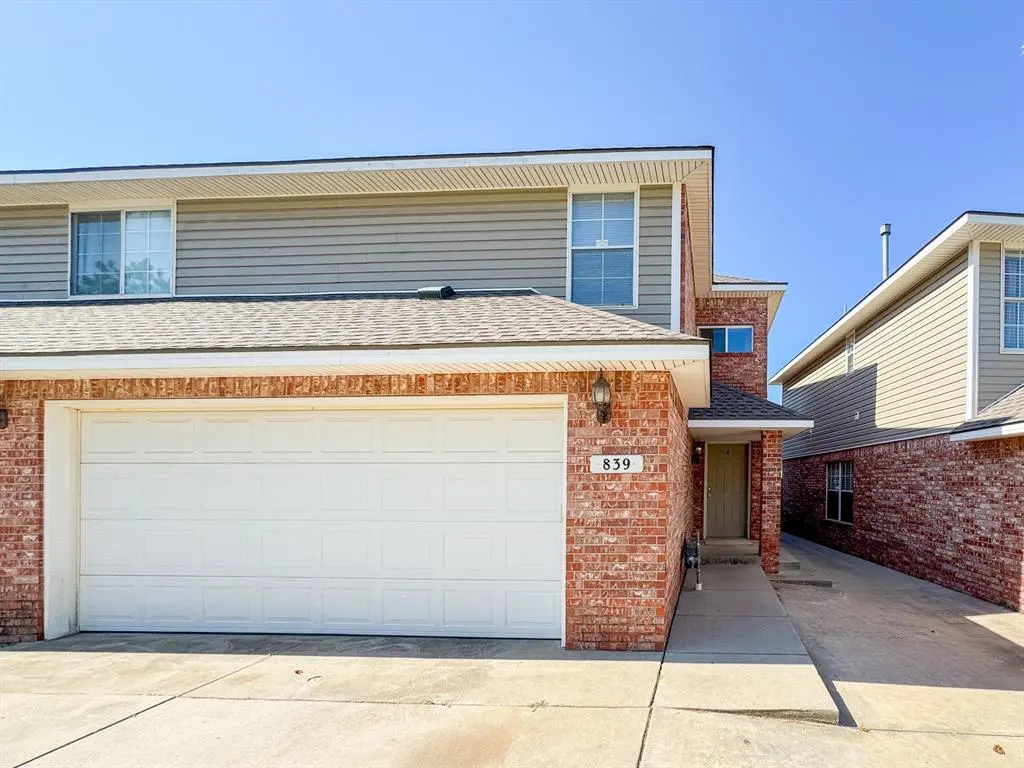 839 Rambling Oaks DR, Norman, OK 73072