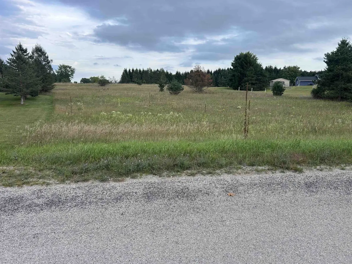 SKYVIEW #3, Waupaca, WI 54981