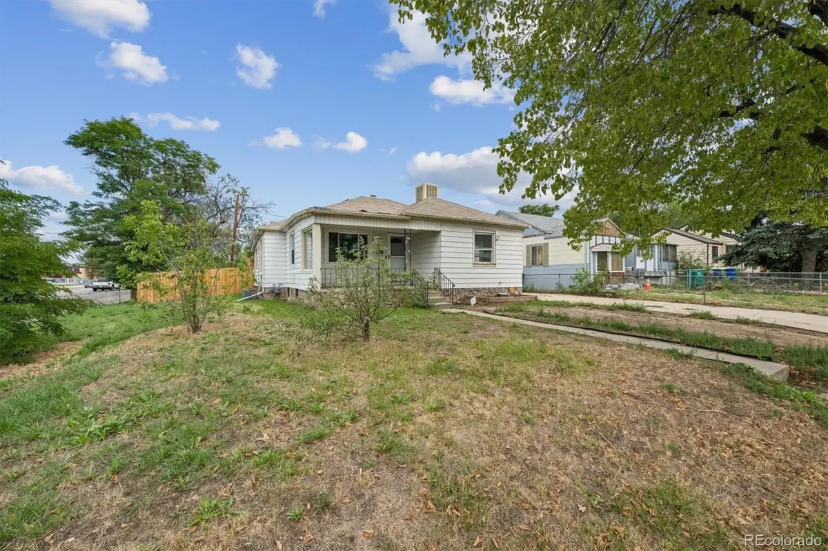 1996 Lima ST, Aurora, CO 80010