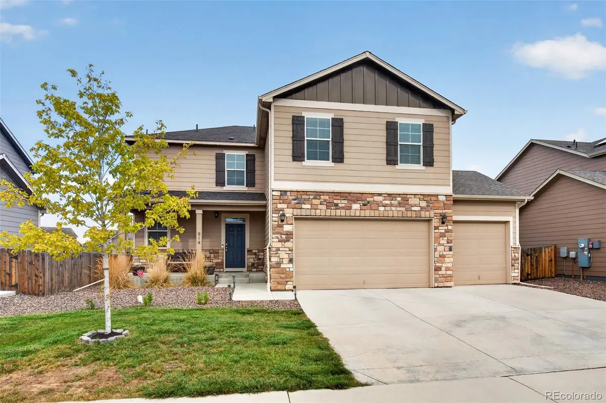 914 Charlton DR, Windsor, CO 80550