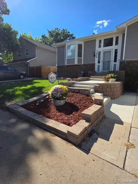 7649 W Frost DR, Littleton, CO 80128