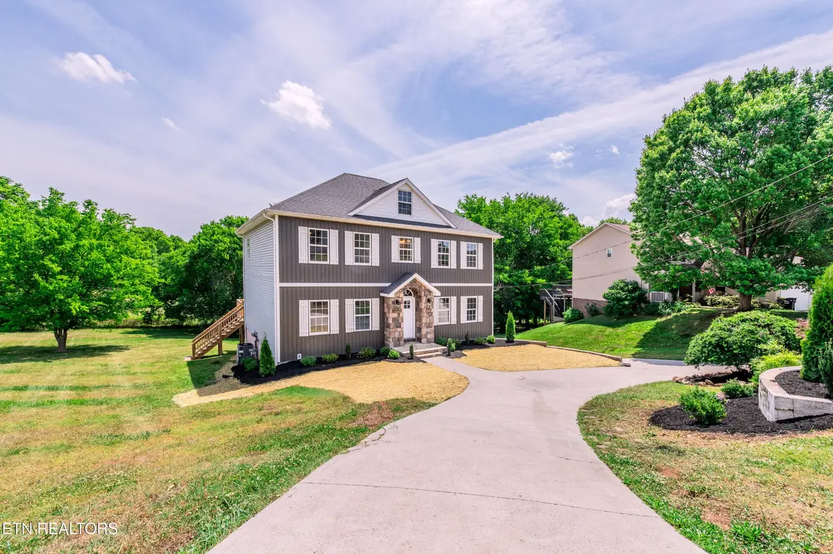 1336 Zachary Taylor Rd, Knoxville, TN 37922